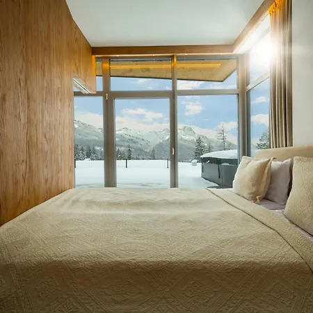 Daire Cyrhla Mountain View With Saunarium & Heated Summer Pool By Bqqk