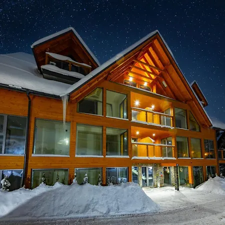 Cyrhla Mountain View With Saunarium & Heated Summer Pool By Bqqk *