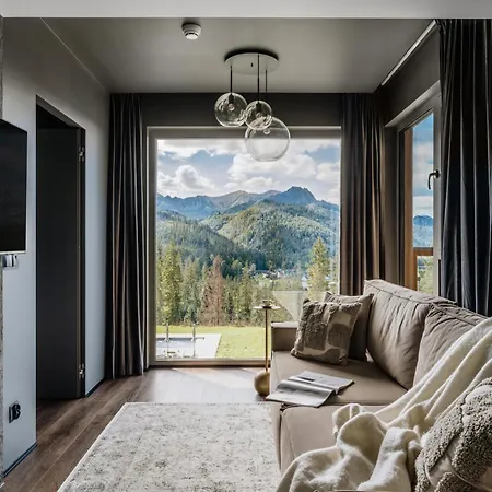 Cyrhla Mountain View With Saunarium & Heated Summer Pool By Bqqk