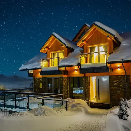 Cyrhla Mountain View With Saunarium & Heated Summer Pool By Bqqk 公寓