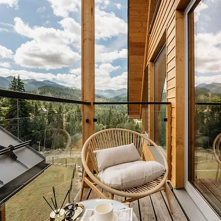 Cyrhla Mountain View With Saunarium & Heated Summer Pool By Bqqk