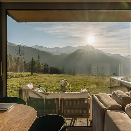 Cyrhla Mountain View With Saunarium & Heated Summer Pool By Bqqk Apartment *